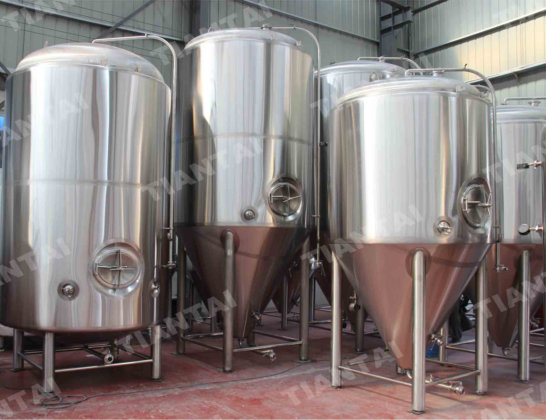 <b>What kind of accessories should installed on fermenters?</b>